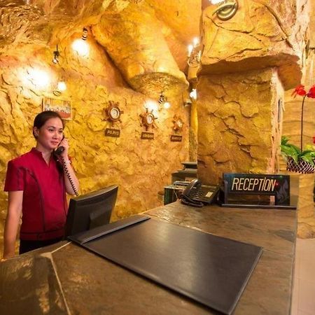 Tiger Complex By Eyg Hotel Patong Esterno foto