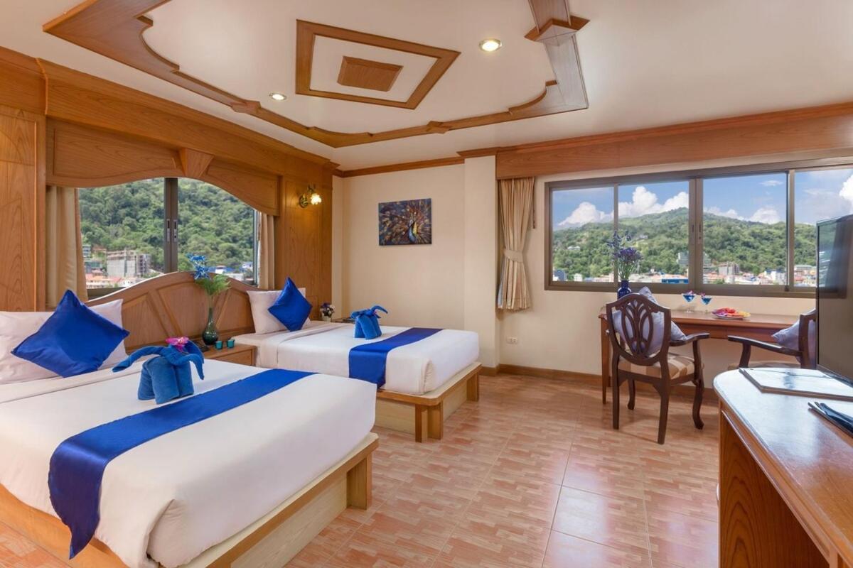 Tiger Complex By Eyg Hotel Patong Esterno foto
