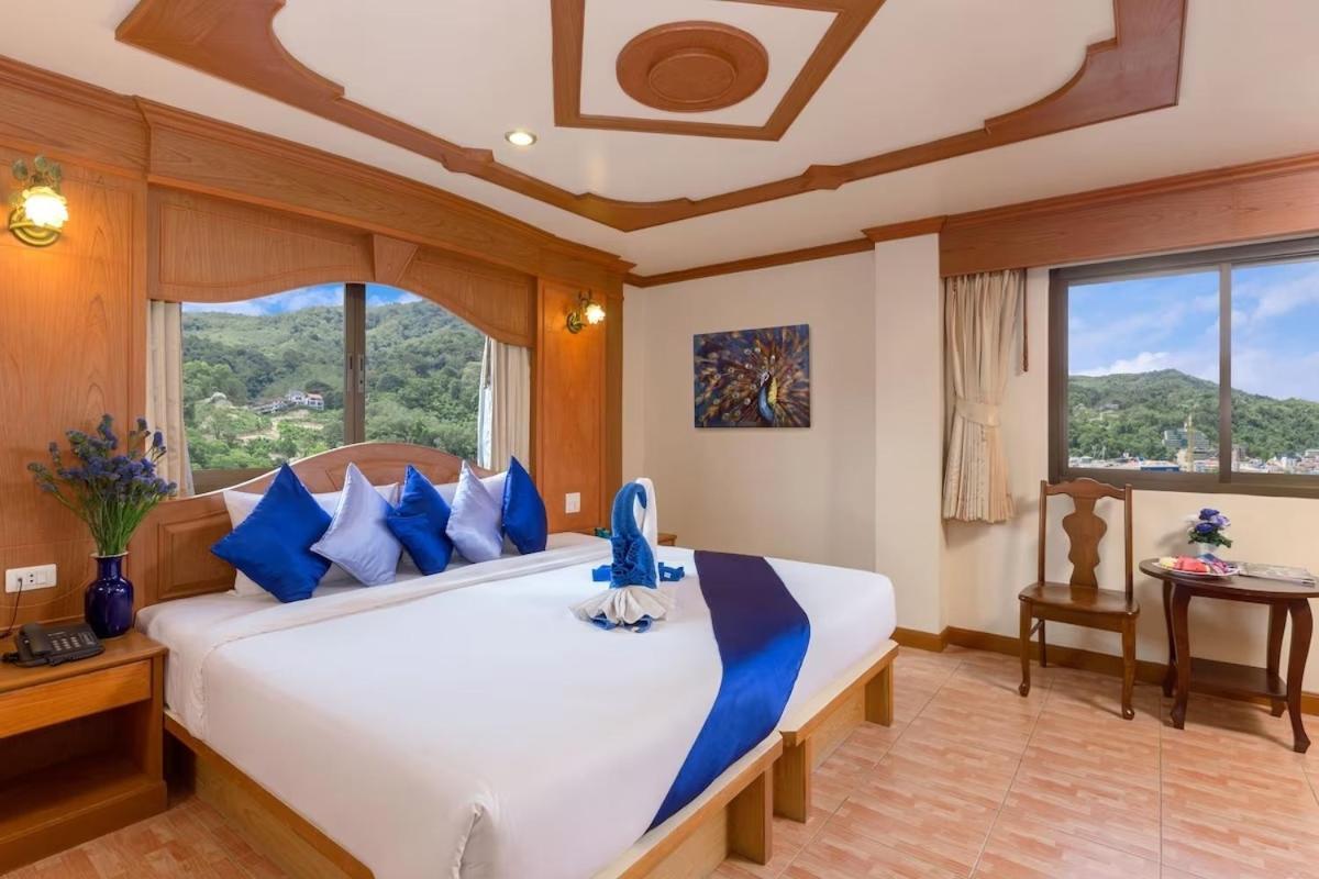 Tiger Complex By Eyg Hotel Patong Esterno foto